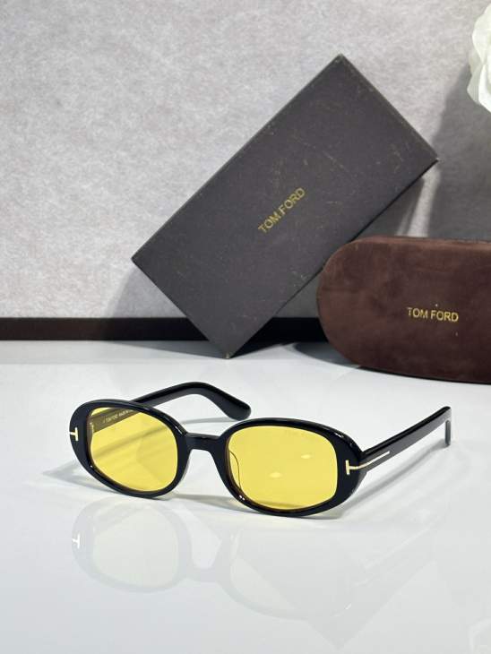 Picture of Tom Ford Sunglasses _SKUfw77364409fw